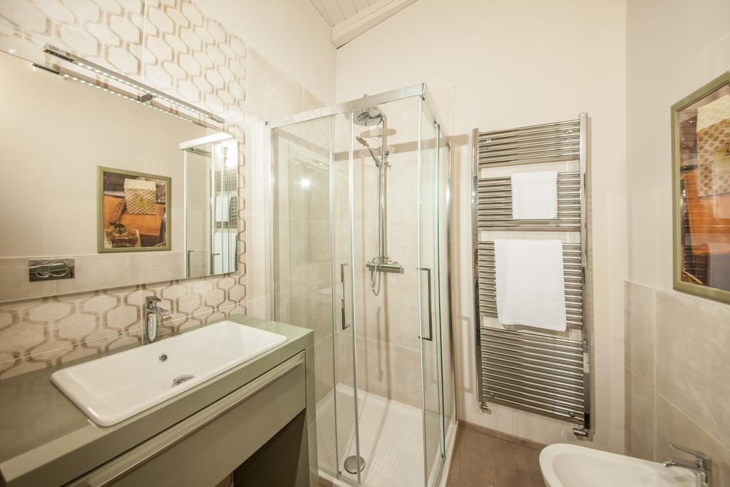 B&B Antico Brolo Gardone Riviera Exterior photo